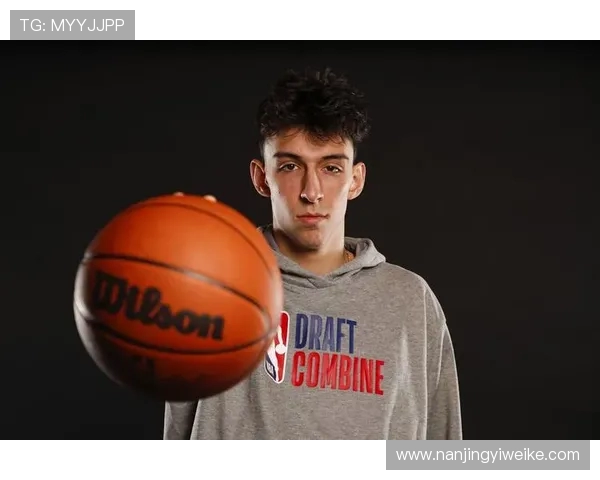 切特霍姆格伦的崛起之路与未来篮球发展的无限可能 切特霍姆格伦的崛起之路与未来篮球发展的无限可能