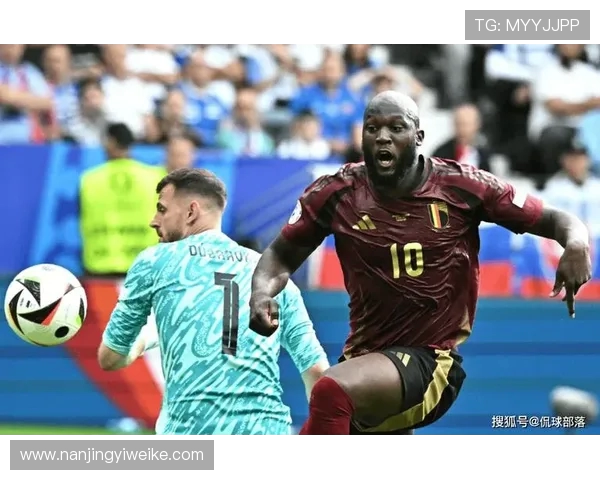 卢卡库的逆袭之路:从失落到重返巅峰的传奇故事 卢卡库的逆袭之路:从失落到重返巅峰的传奇故事