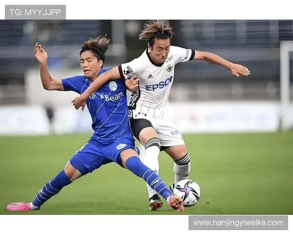 山口雷诺与冈山绿2018赛季精彩对决回顾与分析