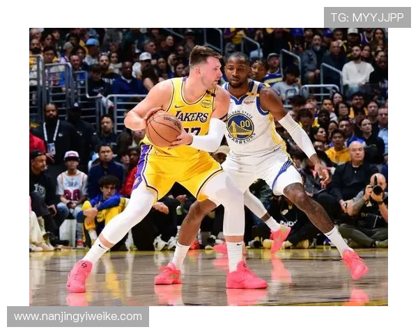 湖人对决鹈鹕精彩回顾与赛后分析展望未来比赛走势