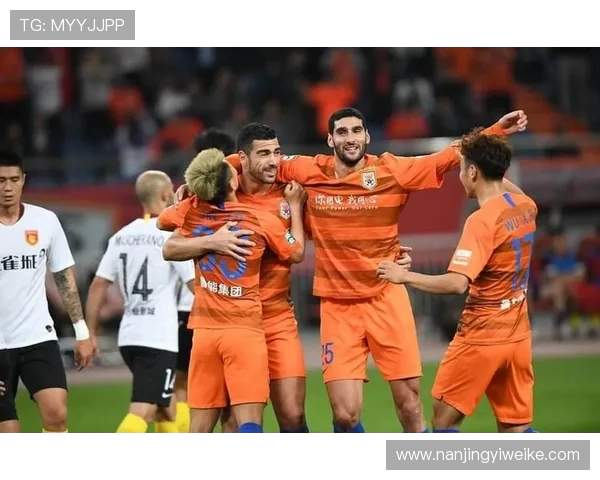 鲁能与国安的激烈对决究竟在几点结束了比赛的悬念揭晓